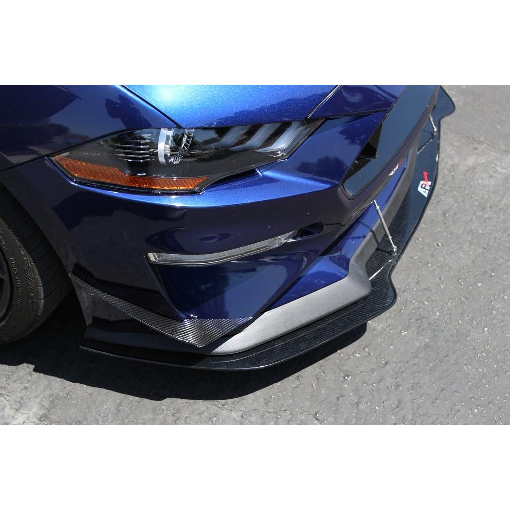 Canards de parachoques delantero de fibra de carbono APR (Ford Mustang S550 2018-2023)