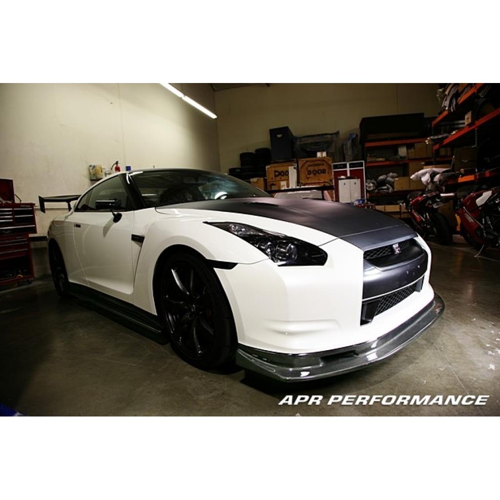 Deflector de aire delantero/borde de fibra de carbono APR (Nissan GTR R35 2008-2011)
