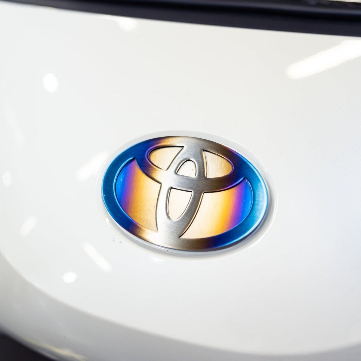JDC チタン "トヨタ" Badge (A90 スープラ/GR86/Universal) - JD Customs U.S.A