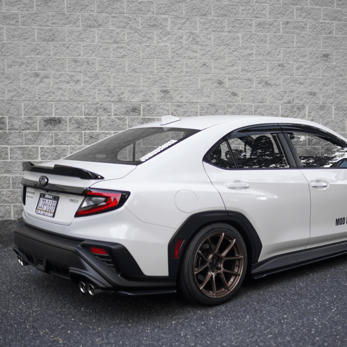 Protectores de lluvia/viseras para ventanas JDMuscle V1 - Acrílico/Fibra de carbono (Subaru WRX 2022-2025)