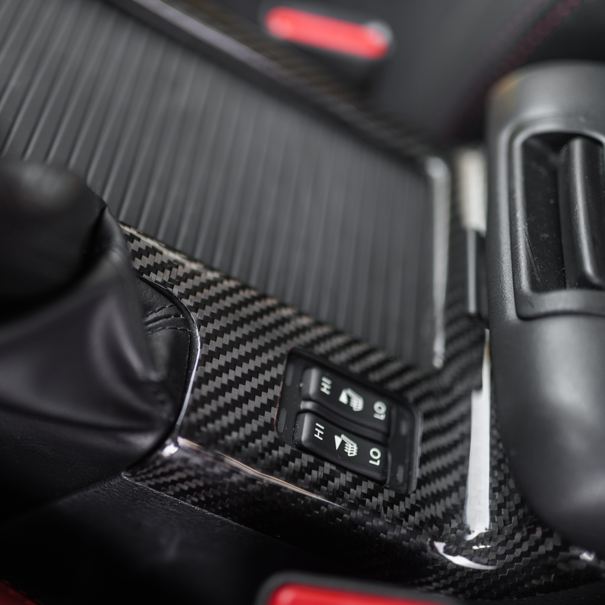 Cubierta para portavasos de fibra de carbono seca Tanso de JDMuscle (Subaru STI 15-21)