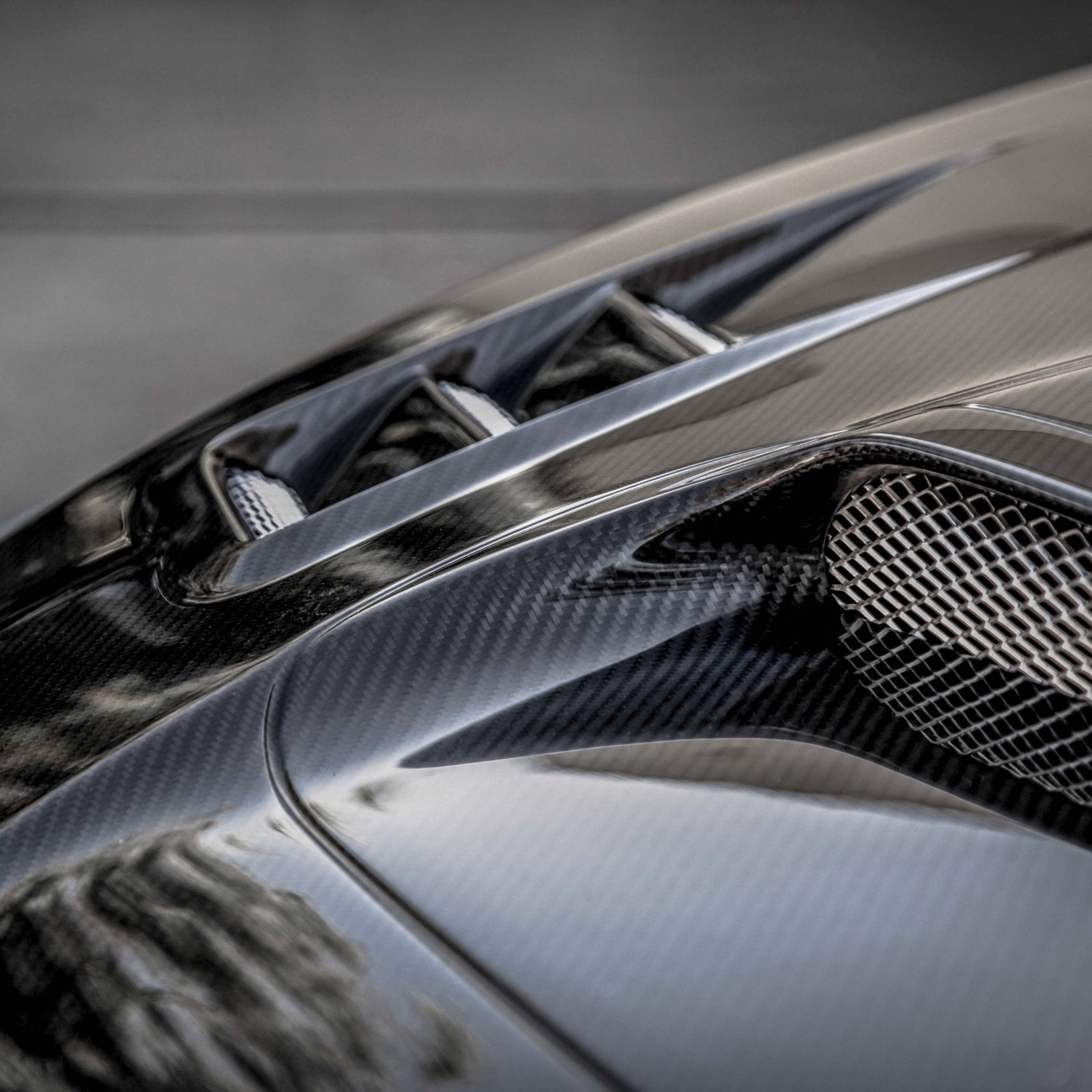 Seibon Carbon Fiber CW - Style Hood (15 - 20 WRX/STI) - Seibon