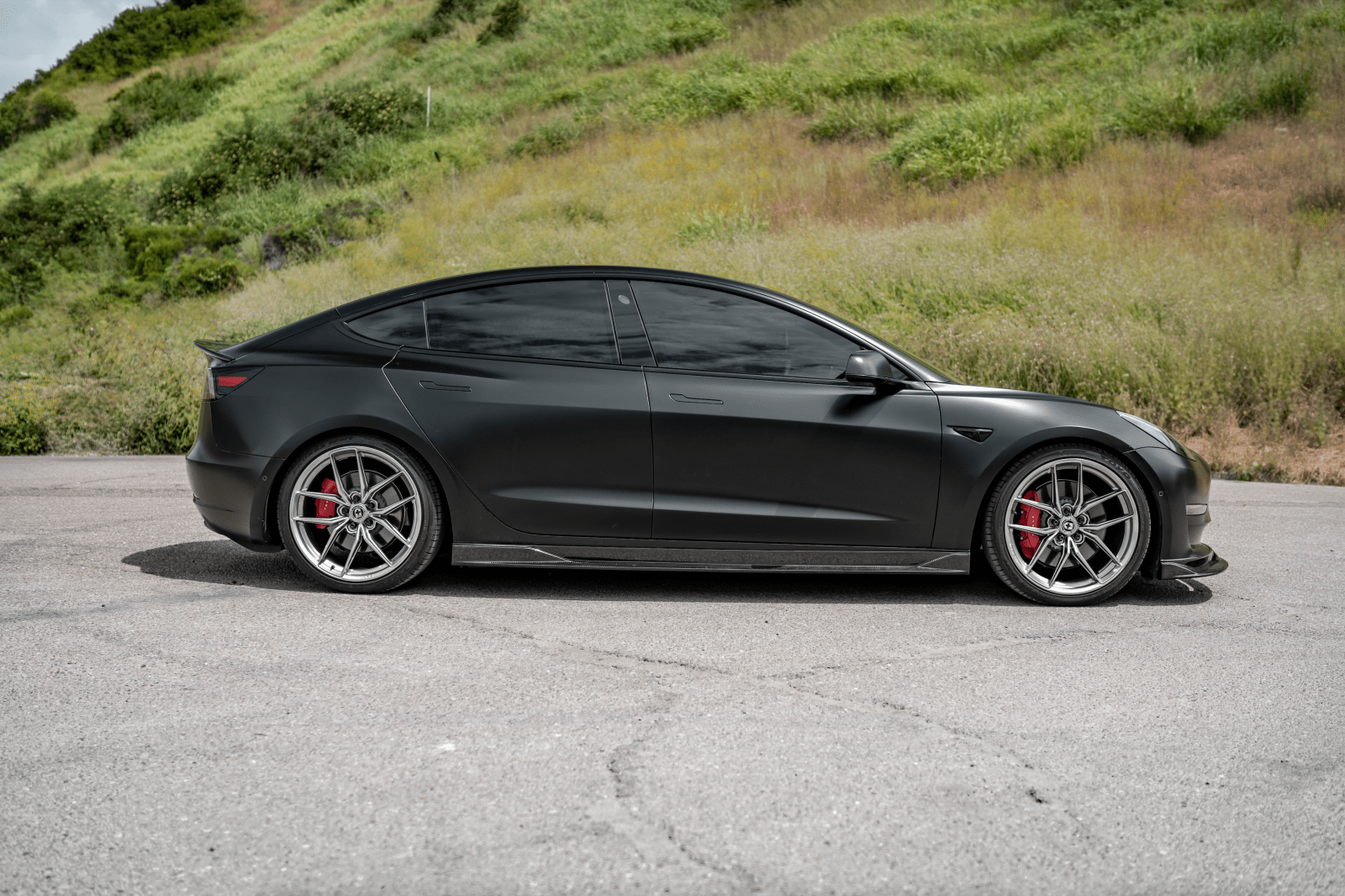 Street Hunter Tesla Model 3 Side Skirts - Street Hunter