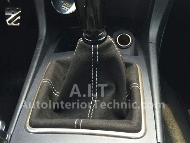 Auto Interior Technic Shift Boot (Evo X GSR)