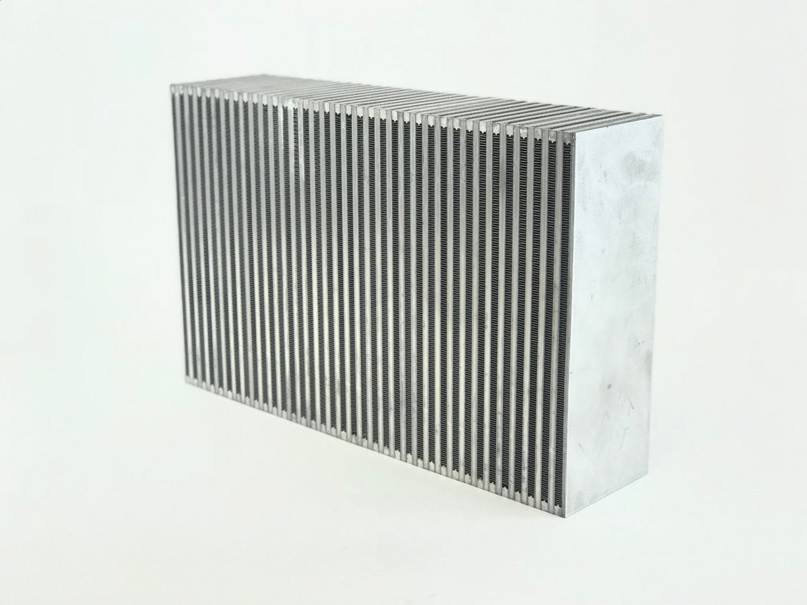 CSF High Performance Bar&plate intercooler core 22L x 14H x 5.5W (Vertical Flow) / Nissan R35 GT - R Fitment - CSF