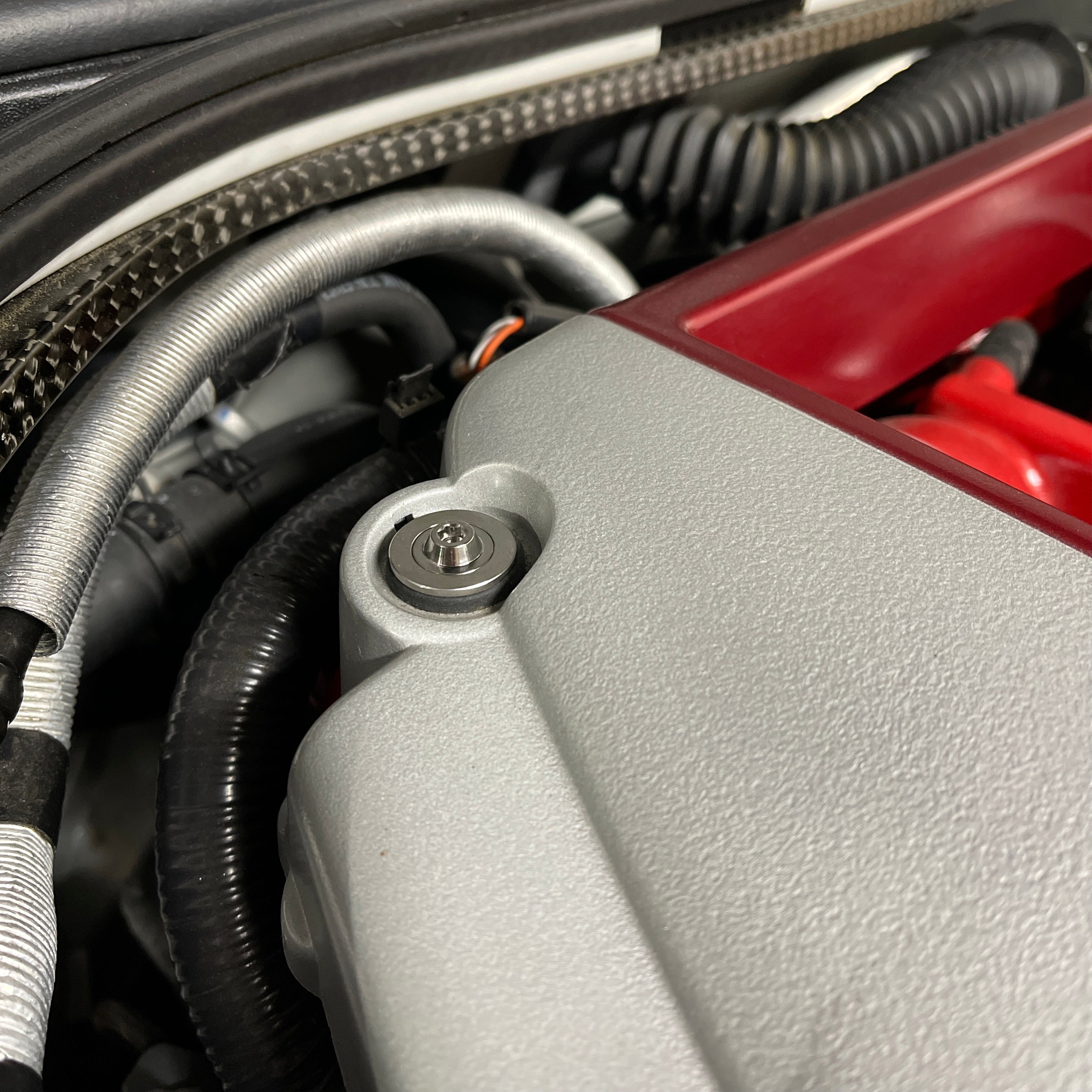 JDC チタン エンジン カバー 交換用ハードウェア キット (R35 GT-R)