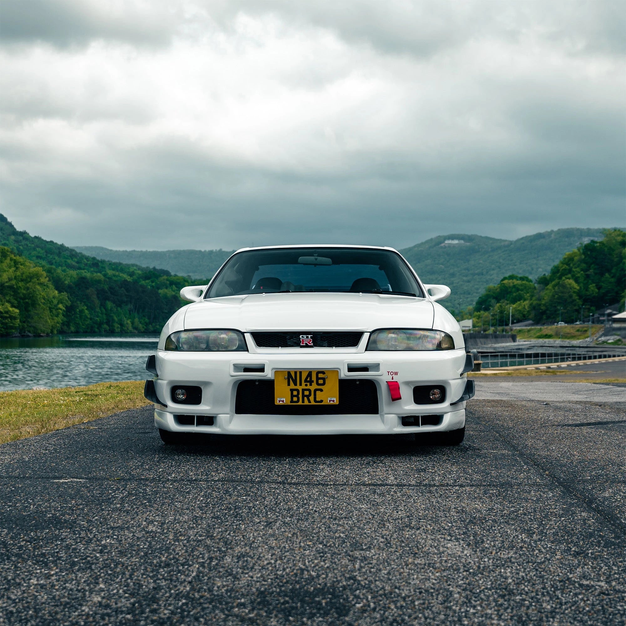 R33 Skyline