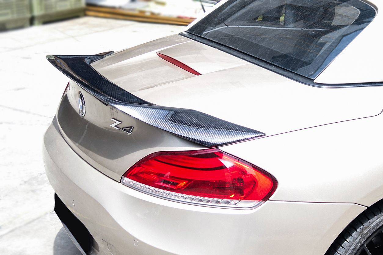 Carbonado 2009-2016 BMW Z4 E89 RT Style Carbon Fiber Trunk Spoiler