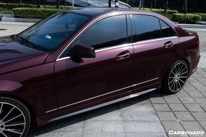 Faldones laterales estilo P para Mercedes Benz Clase C W204 Sedán Carbonado 2008-2014