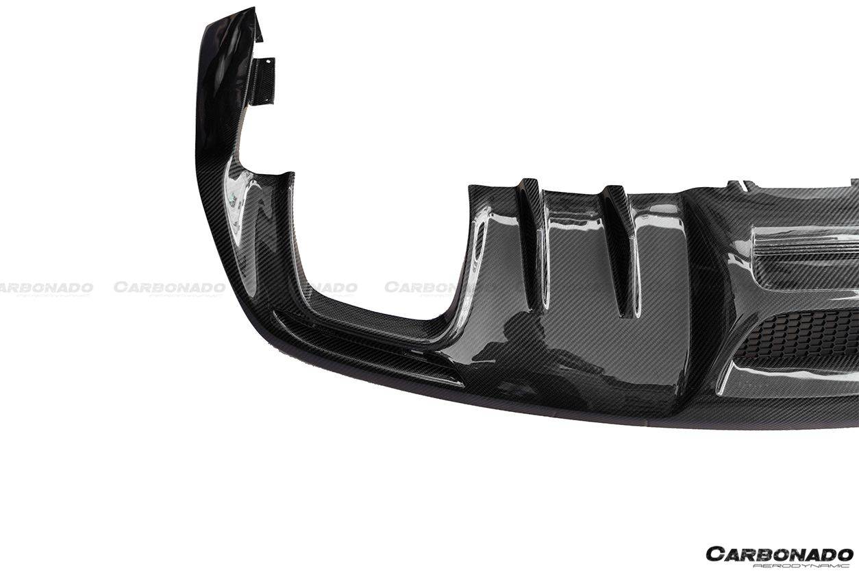 Borde trasero de fibra de carbono estilo Ford Mustang RSH Carbonado 2015-2017