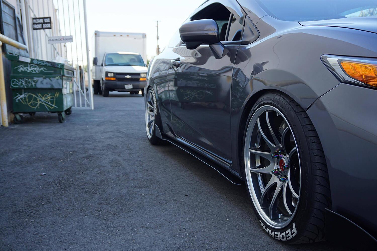 Extensión de faldón lateral Aeroflow Dynamics V2 (Honda Civic Si Coupé 2012-2015)
