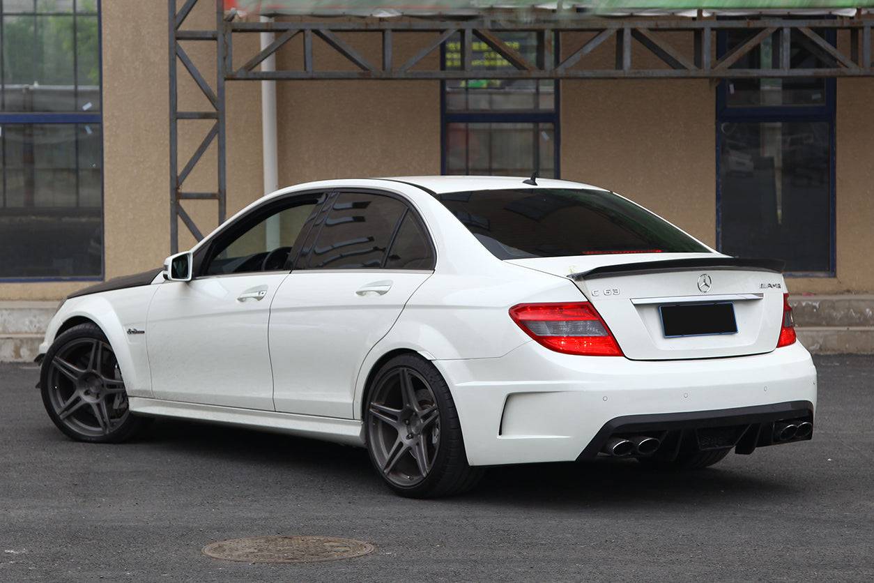 Carbonado 2008-2011 Mercedes Benz W204 C63 AMG BK Style Rear Bumper