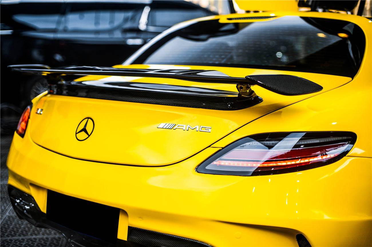 Carbonado 2010-2015 Mercedes Benz W197 SLS AMG BKSS Style Carbon Fiber Trunk Spoiler