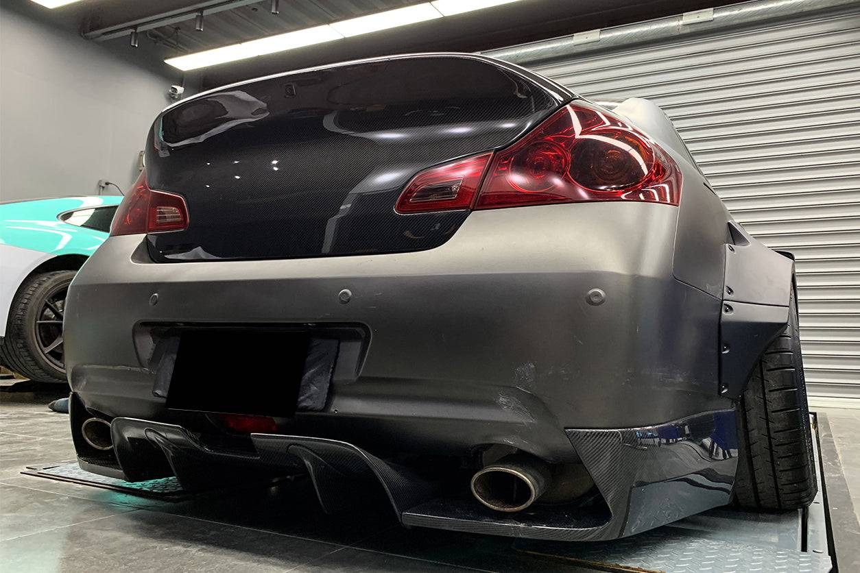 Borde trasero estilo BKSS para Infiniti G25 G37 Sedán Carbonado 2010-2013