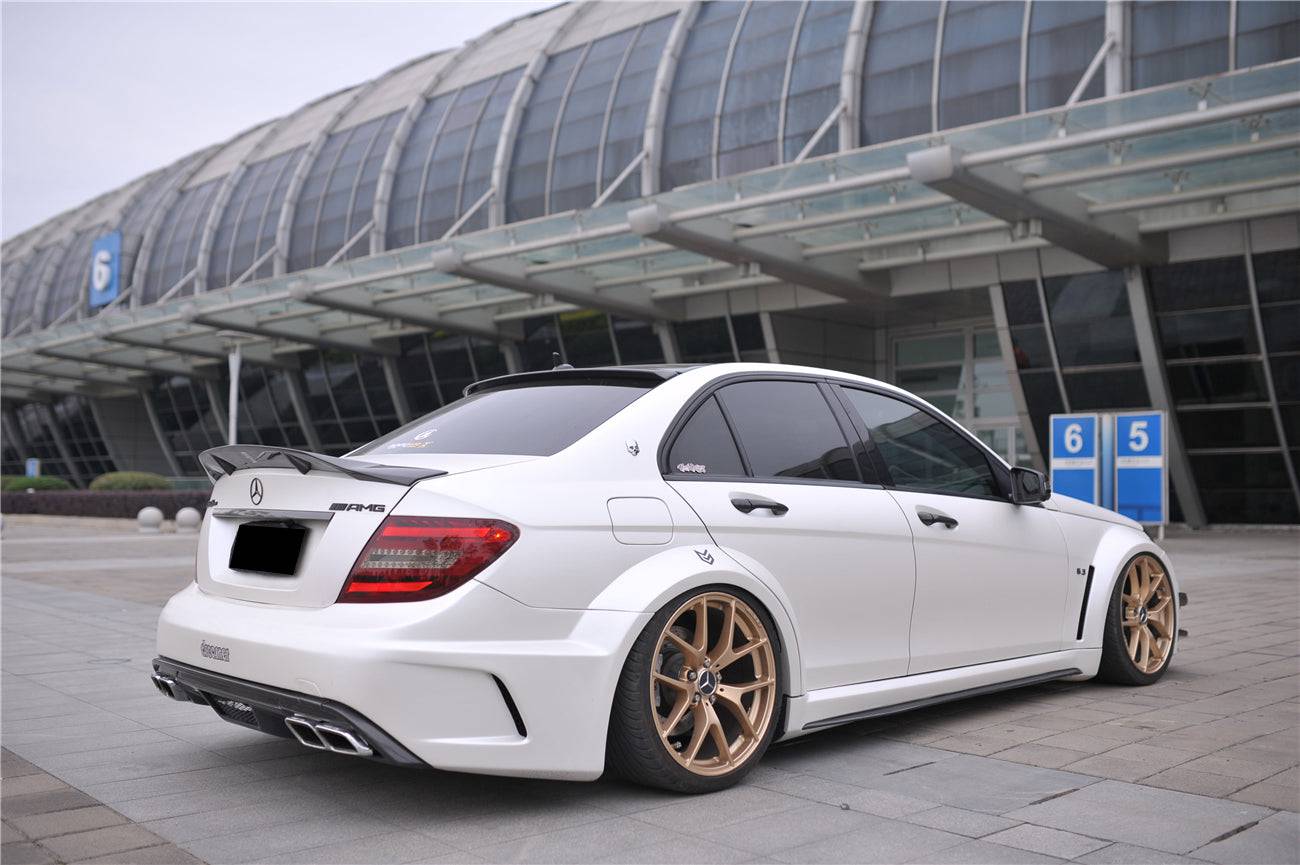 Carbonado 2012-2014 Mercedes Benz W204 C Class Sedan BKSS Style Wide Full Body Kit  (Not Fit AMG)