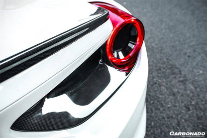 Cubiertas de fibra de carbono seca para luces traseras satelitales Ferrari 488 GTB Spider OE Style Carbonado 2015-2020