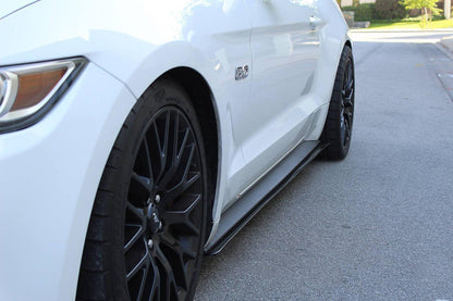 Extensión de faldón lateral Aeroflow Dynamics V1 (Ford Mustang 2015-2018)