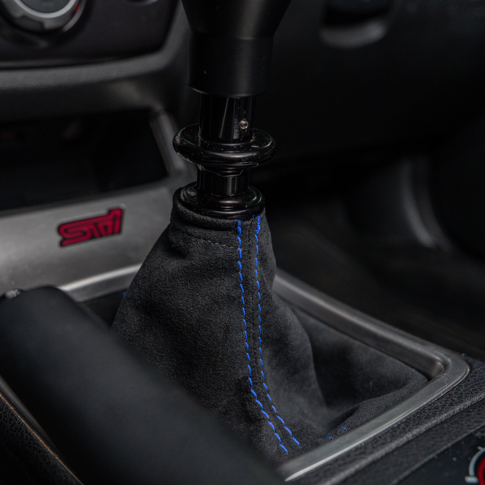 Funda de palanca de cambios Billetworkz Premium Alcantara – Subaru STI 2008-2014
