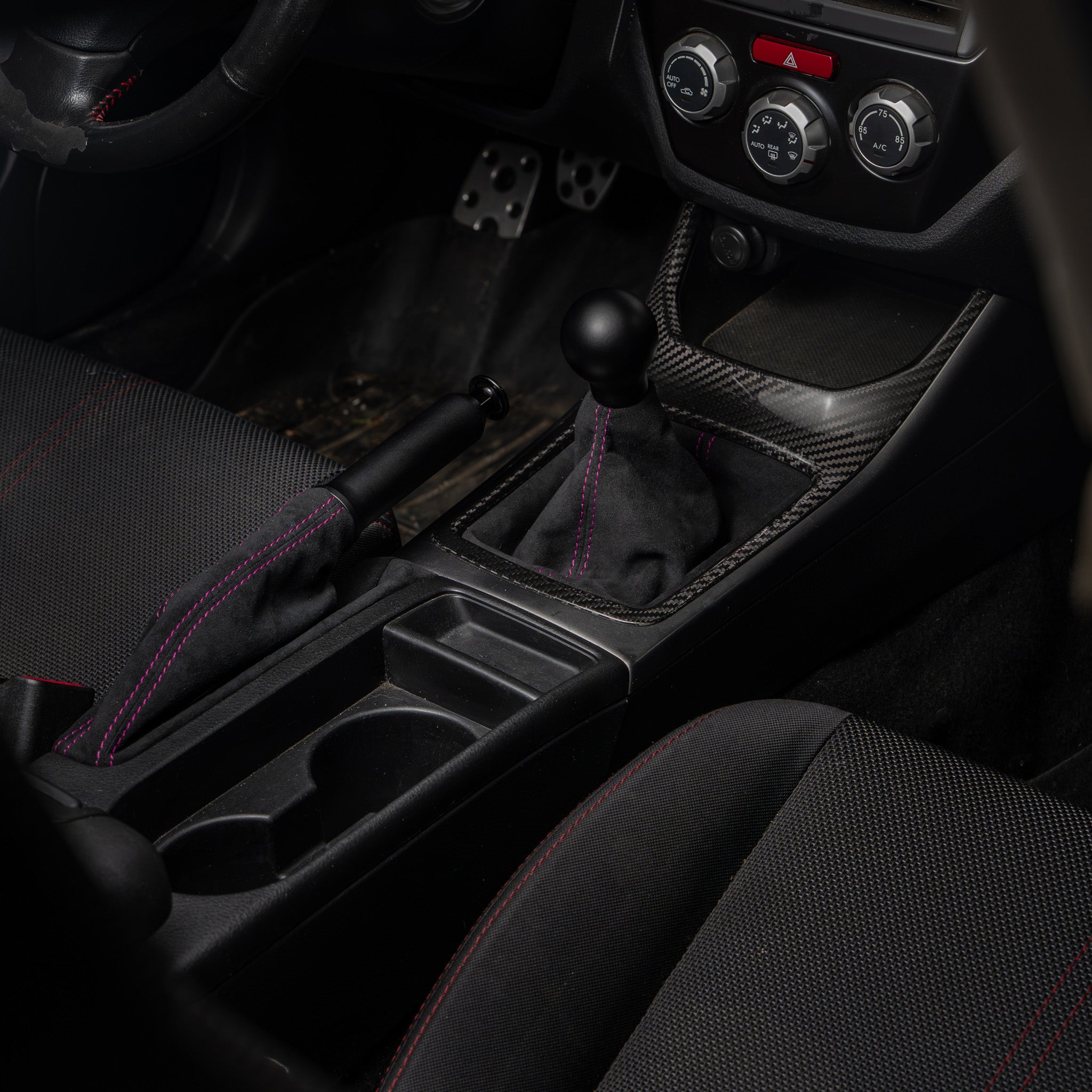 Funda de palanca de cambios Billetworkz Premium Alcantara – Subaru WRX 2008-2014