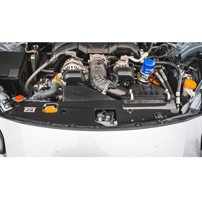 Placa de refrigeración de fibra de carbono APR para radiador (Toyota GR86/Subaru BRZ 2022-2024)