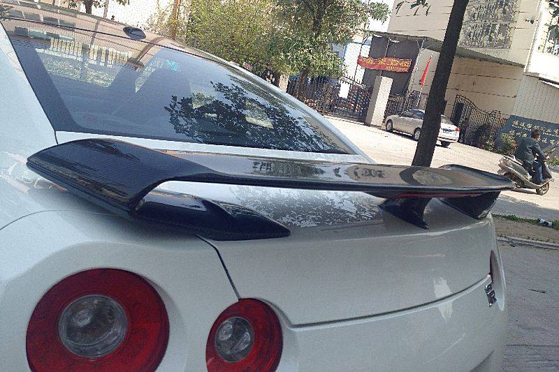 Alerón de maletero de fibra de carbono estilo OEM para Nissan GTR R35 CBA, DBA y EBA (2008-2023)