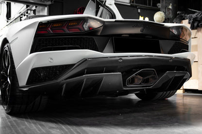 Carbonado Aero 2017 - 2021 Lamborghini Aventador Autoclave Carbon Fiber Rear Diffuser Carbonado Oem Fits: LP740 Coupe | Roadster - 1