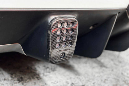 Carbonado 2015-2020 Ferrari 488 GTB Spider Dry Carbon Fiber Rear Black Light Cover With Camera Hole