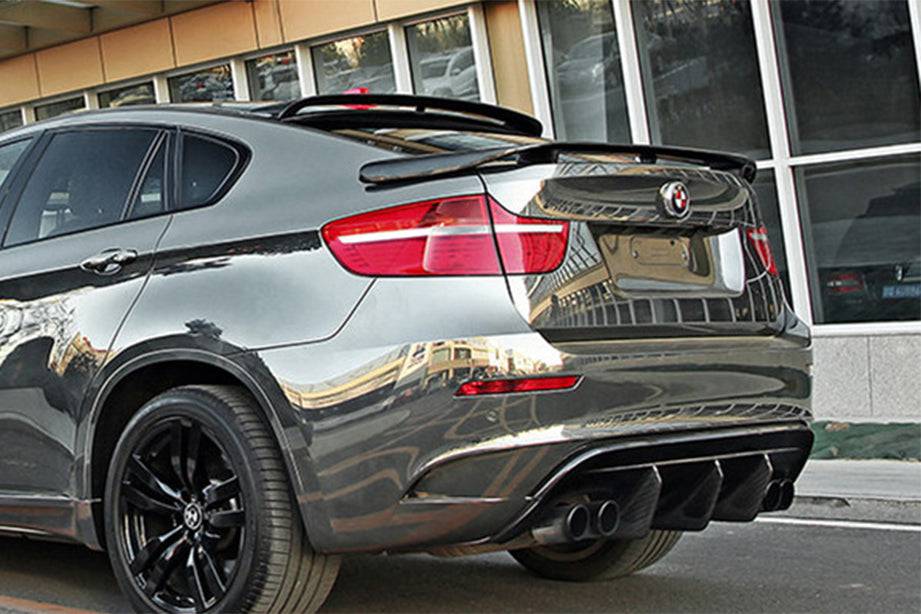 Carbonado 2009-2014 BMW E71 X6M AK Style Carbon Fiber Rear Diffuser