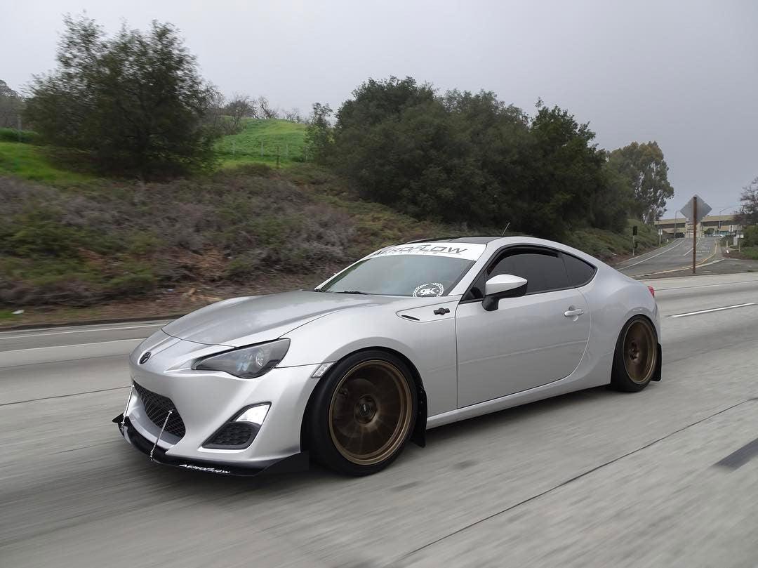 Divisor delantero Aeroflow Dynamics V2 (Scion Frs 2013-2016)
