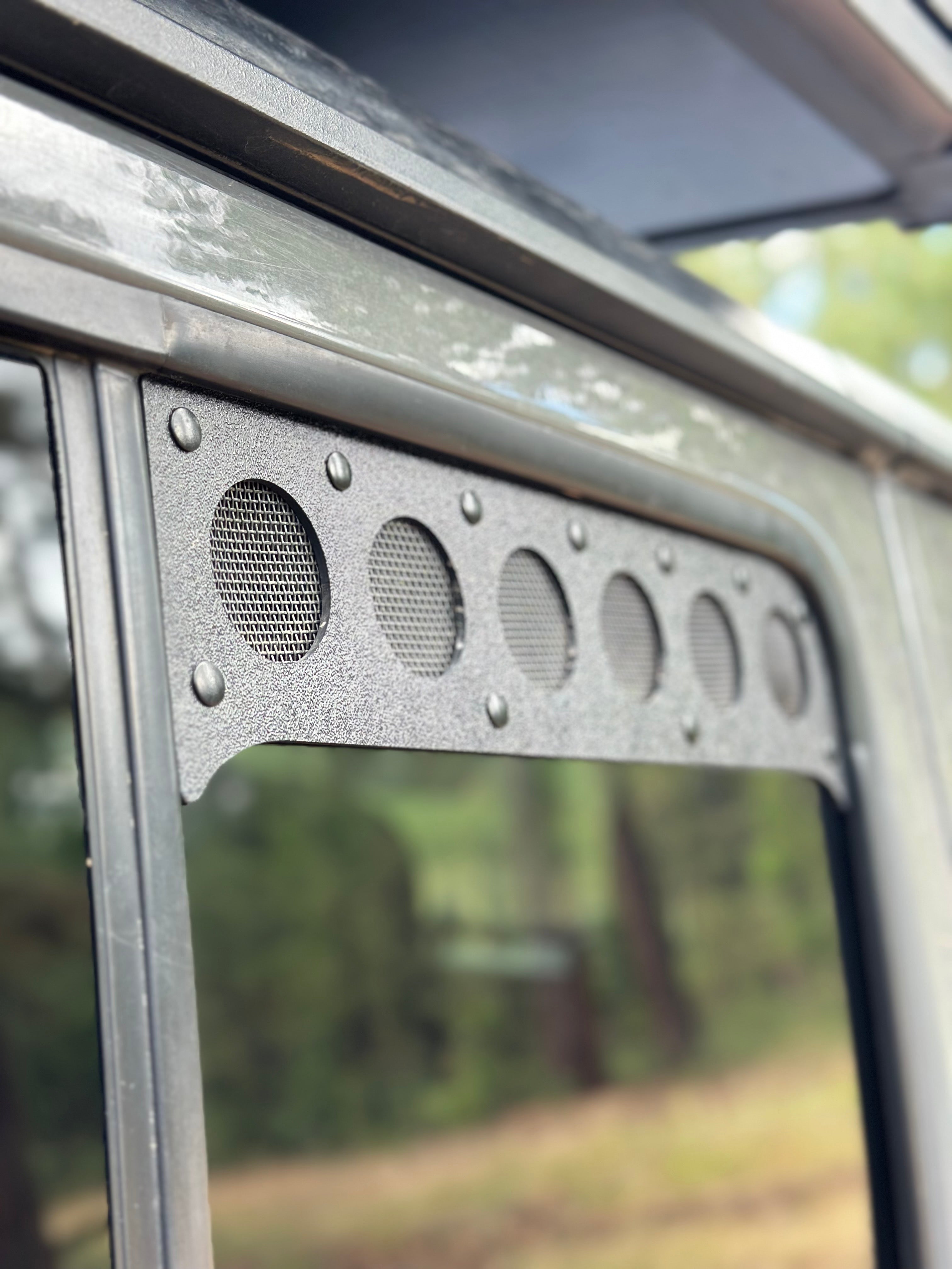 Visual Autowerks Gladiator/Wrangler Window Vents (JL)