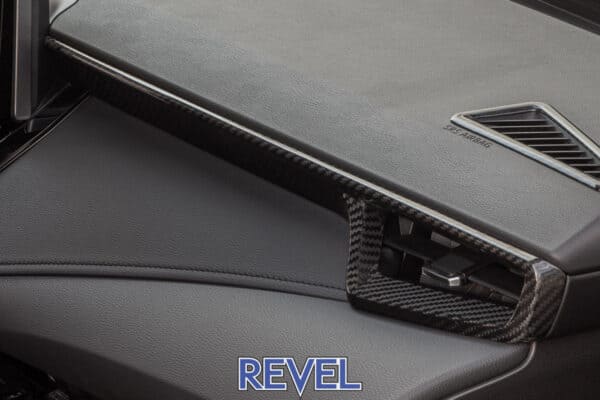 Revel GT Dry Carbon Cubiertas para panel de tablero de aire acondicionado delantero 2023 Toyota GR Corolla - 3 piezas