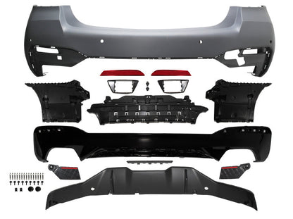 Parachoques trasero con cubiertas PDC para BMW G30 LCI 2021-2023 de Innovative Motorsports 