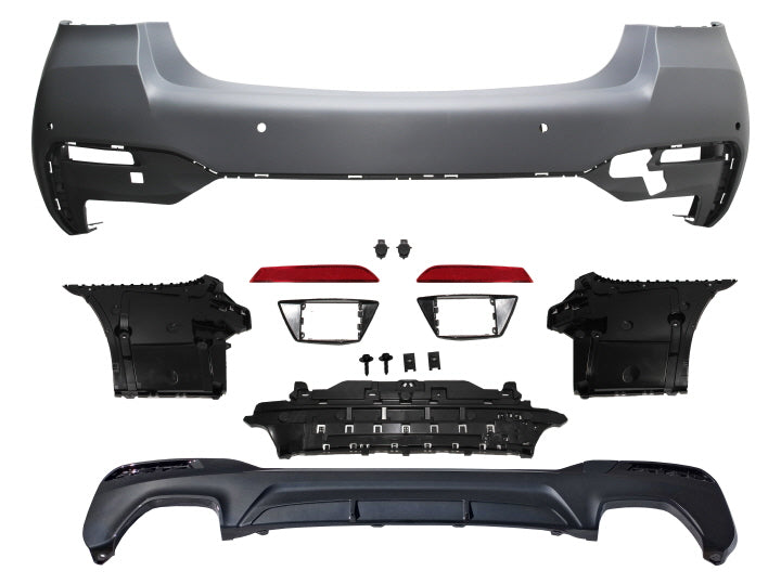 Parachoques trasero con cubiertas PDC para BMW G30 LCI 2021-2023 de Innovative Motorsports 