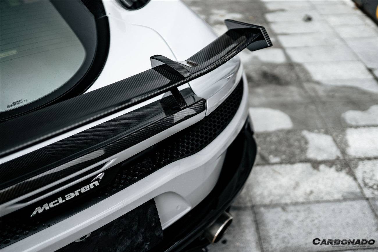 Alerón GT de fibra de carbono seco estilo WP del McLaren GT Carbonado 2020-2023