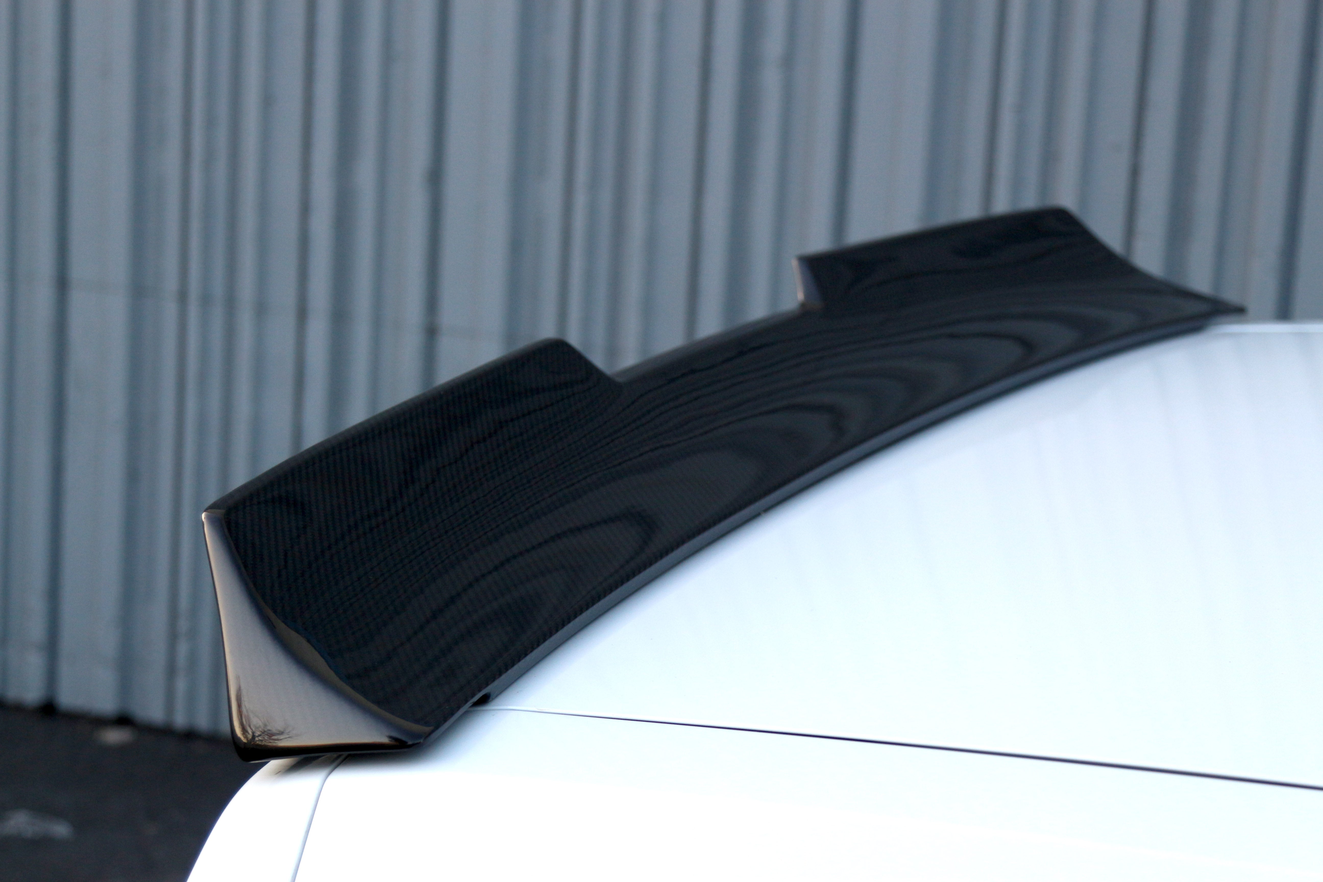 Kit aerodinámico de fibra de carbono APR (Dodge Challenger Hellcat 2015-2023)