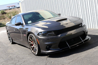 Divisor de viento delantero de fibra de carbono APR (Dodge Charger SRT-8/ Hellcat/ Scat Pack 2015-2019)