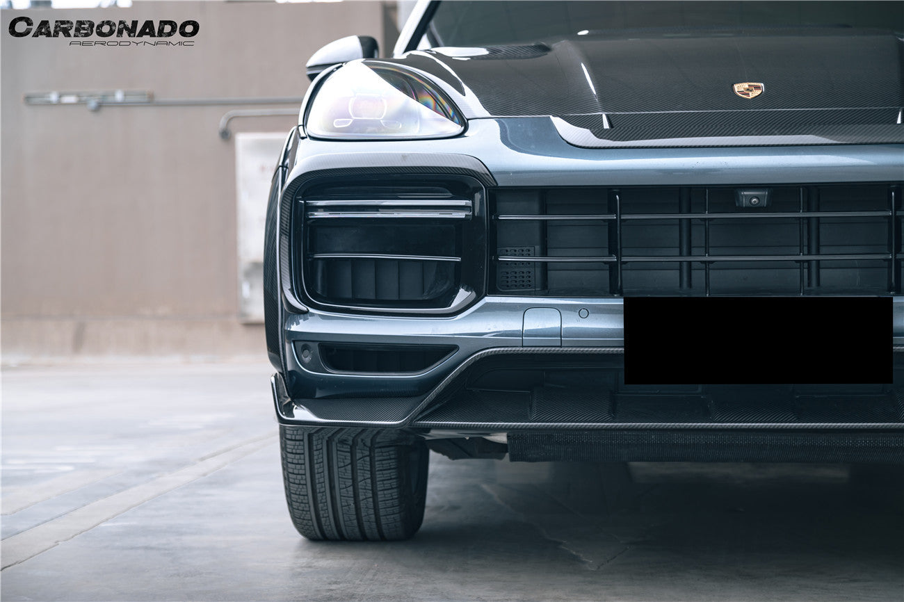 Carbonado 2018-2023 Porsche 9Y0.1 Cayenne Turbo MSY Style Dry Carbon Fiber Wide Body Kit