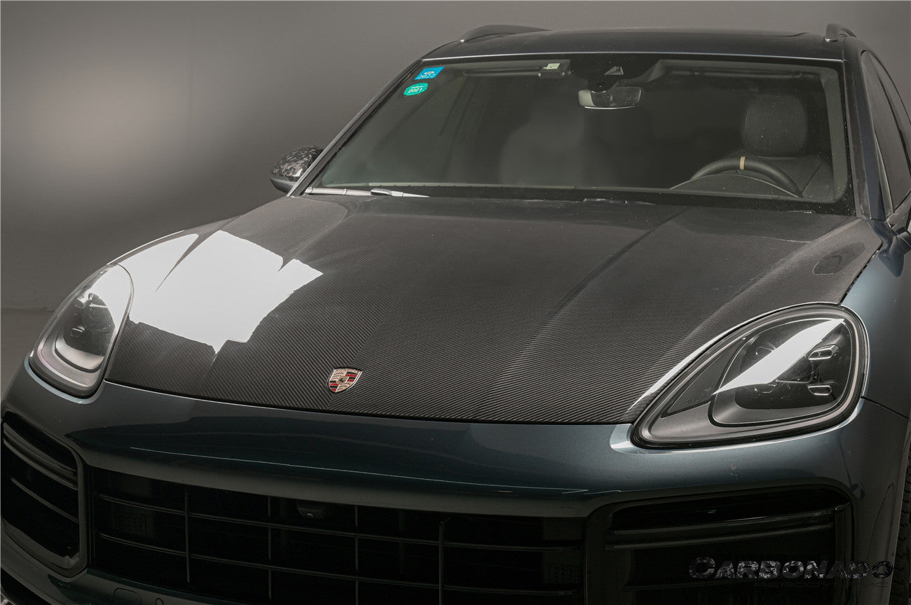 Carbonado 2018-2023 Porsche 9Y0.1 Cayenne    S  Coupe   E-Hybrid OEM Style Dry Carbon Fiber Hood