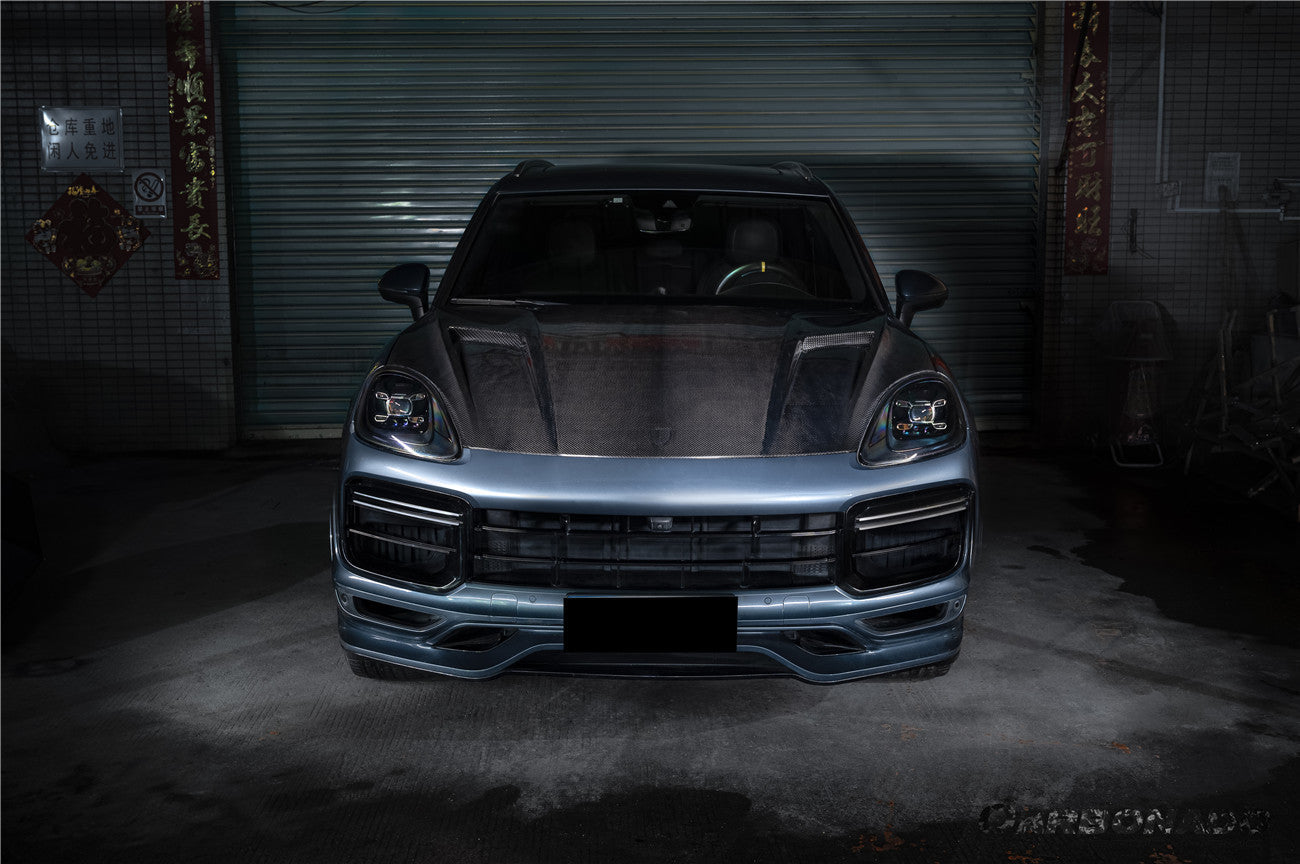 Carbonado 2018-2023 Porsche 9Y0.1 Cayenne S    Coupe    E-Hybrid    Turbo TKT Style Dry Carbon Fiber Hood