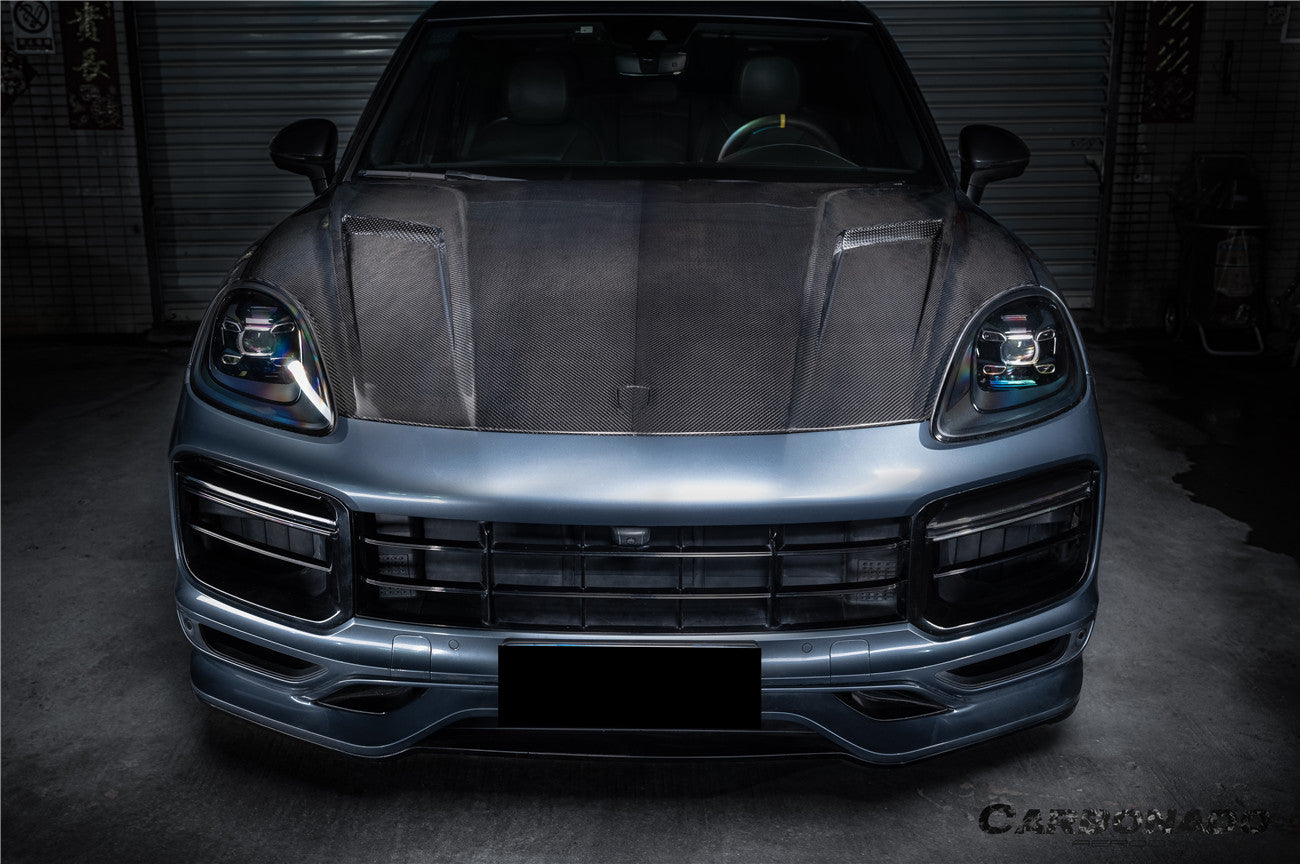 Carbonado 2018-2023 Porsche 9Y0.1 Cayenne S    Coupe    E-Hybrid    Turbo TKT Style Dry Carbon Fiber Hood
