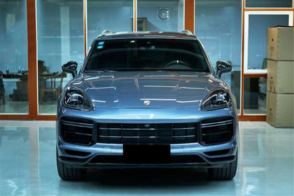 Carbonado 2018-2023 Porsche 9Y0.1 Cayenne Turbo TurboGT-Style Dry Carbon Fiber Front Lip