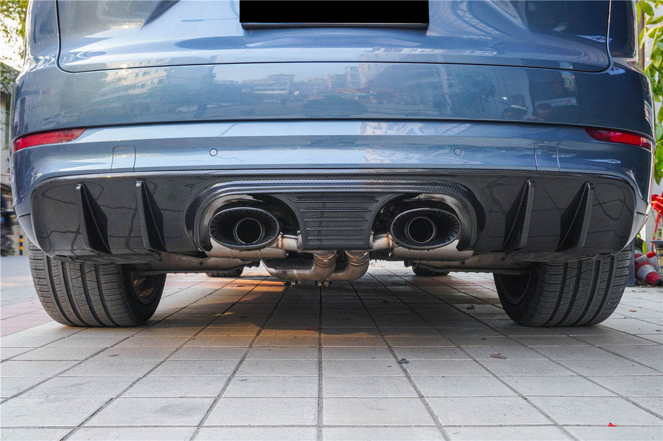 Carbonado 2018-2025 Porsche 9Y0.1 9Y0.2 9YA 9YB Cayenne    S    E-Hybrid TurboGT-Style Rear Diffuser With Exhaust Adapter Pipe