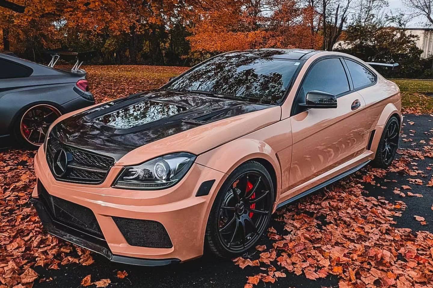 Carbonado 2012-2014 Mercedes Benz W204 C63 AMG Coupe BKSS Style Wide Full Body Kit
