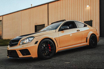 Carbonado 2012-2014 Mercedes Benz W204 C63 AMG Coupe BKSS Style Wide Full Body Kit