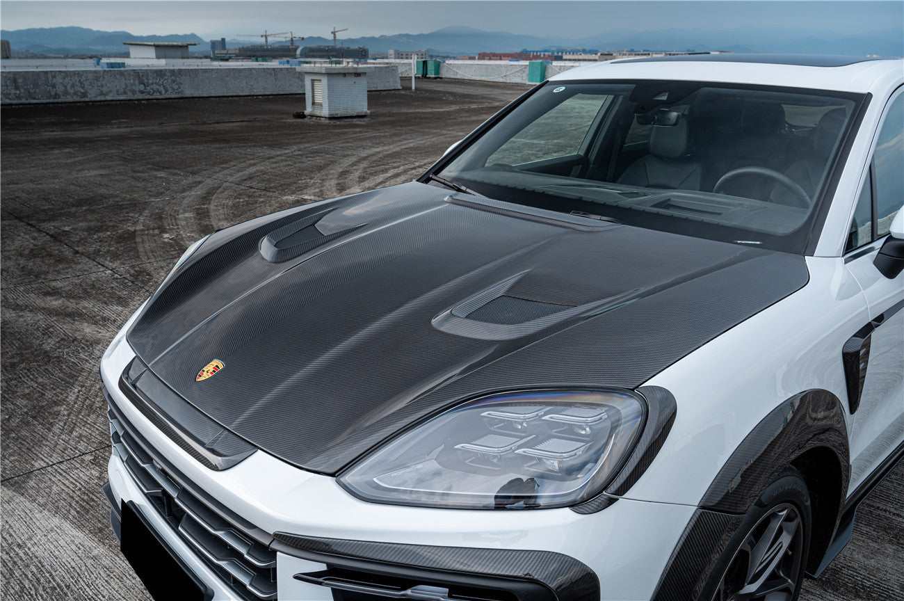 Carbonado 2024-2025 Porsche 9Y0.2 Cayenne S    Coupe    E-Hybrid MSY Style Dry Carbon Fiber Hood