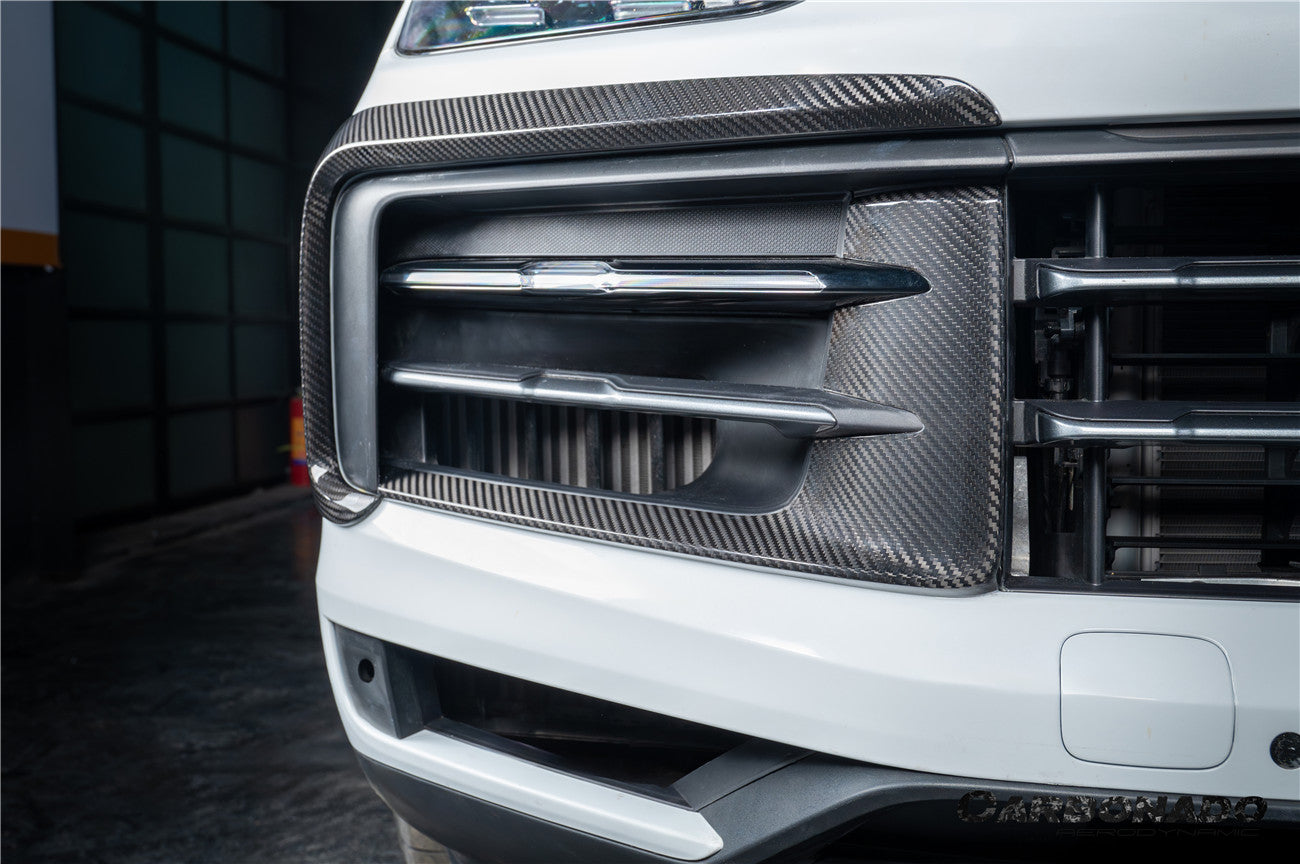 Carbonado 2024-2025 Porsche 9Y0.2 Cayenne S   Coupe     E-Hybrid OEM Style Dry Carbon Fiber Front Bumper Side Vent Cover