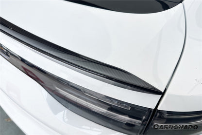 Carbonado 2018-2025 Porsche 9Y0 9YB Cayenne S    GTS    E-Hybrid Coupe Only Turbo Style Dry Carbon Fiber Trunk Spoiler