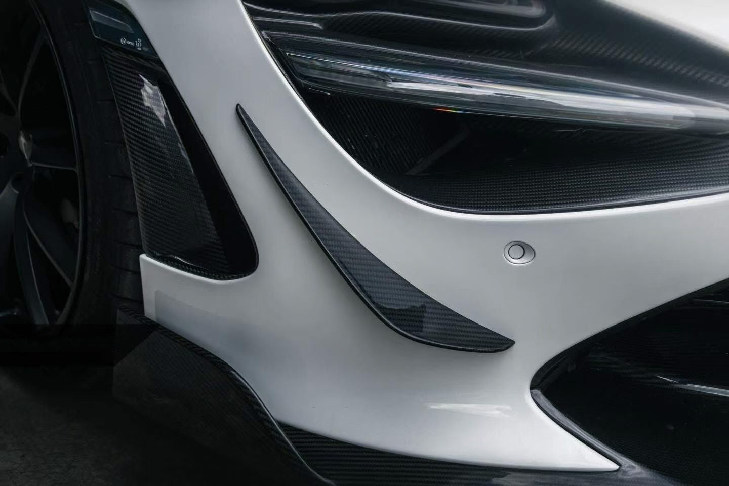 Carbonado Aero Autoclave Carbon Front Bumper Canards | 2017-2022 McLaren 720S Spider, 720S Coupe