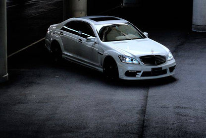 Carbonado 2010-2013 Mercedes Benz W221 S Class WD Style Front Bumper