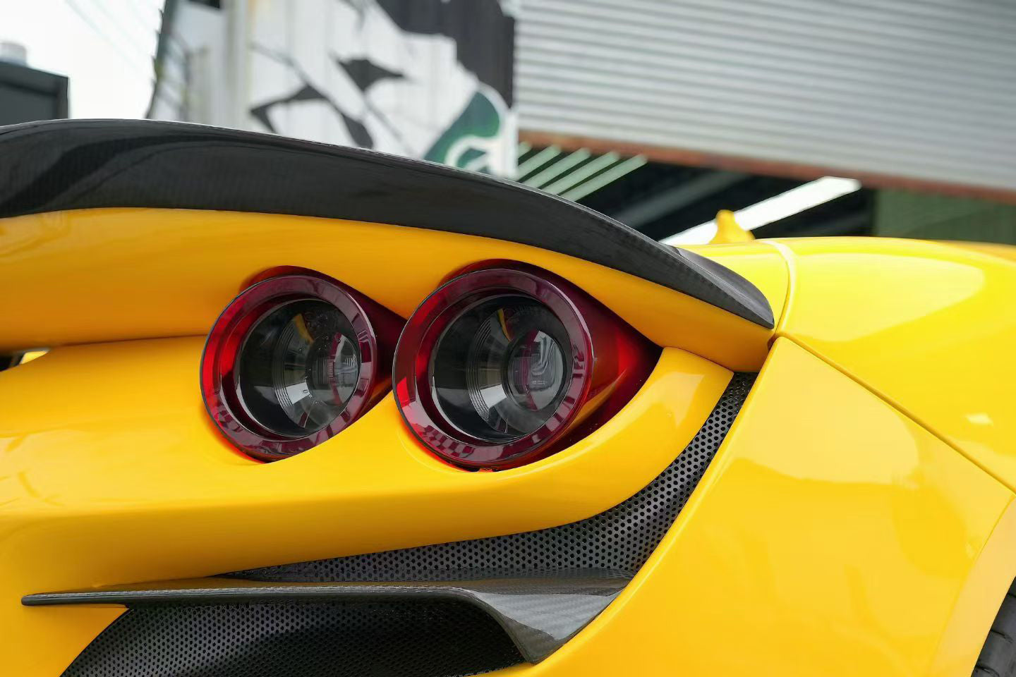 Carbonado MSY Style Autoclave Carbon Fiber Trunk Spoiler | 2019-2024 Ferrari F8
